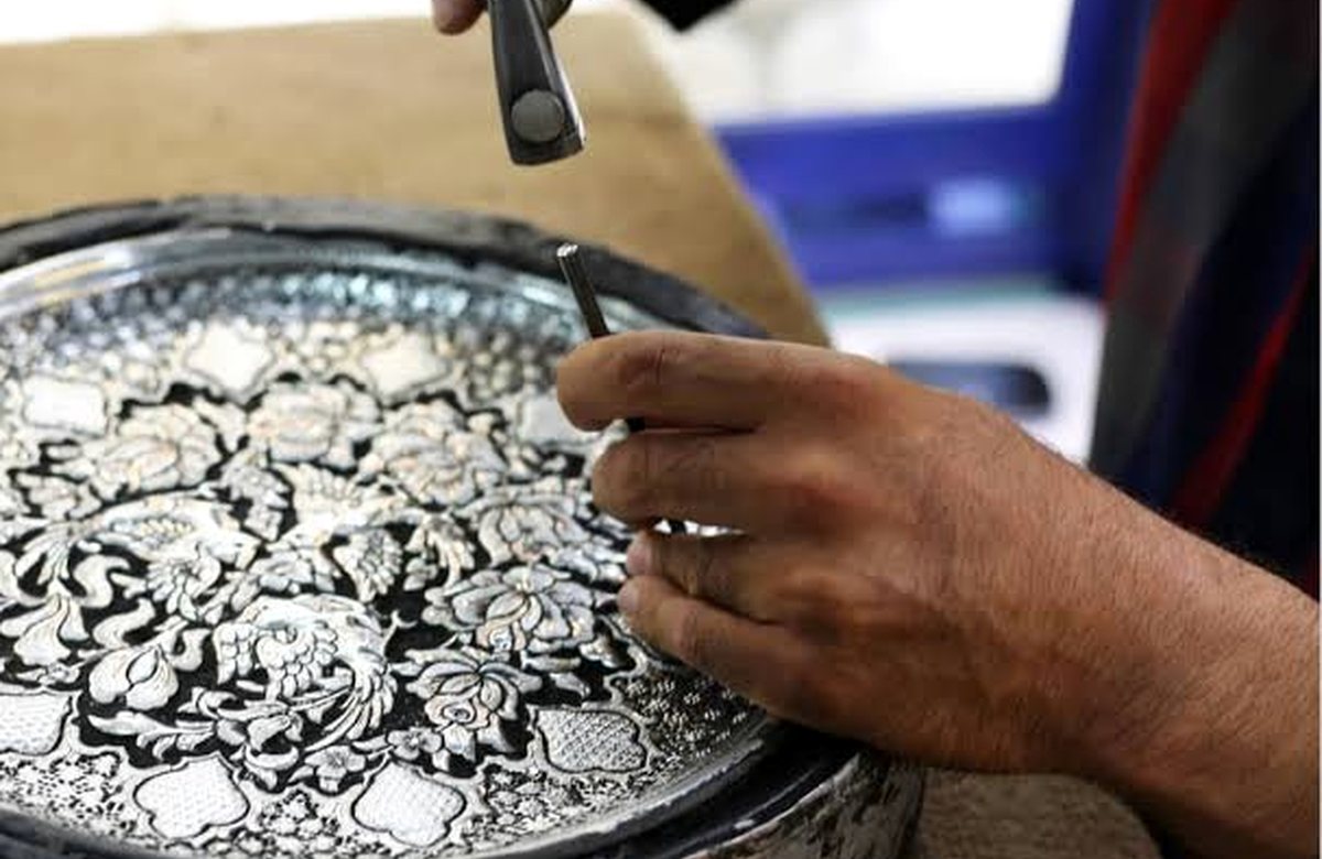 Editorial illustration for How Persian Metal Engraving Is Done